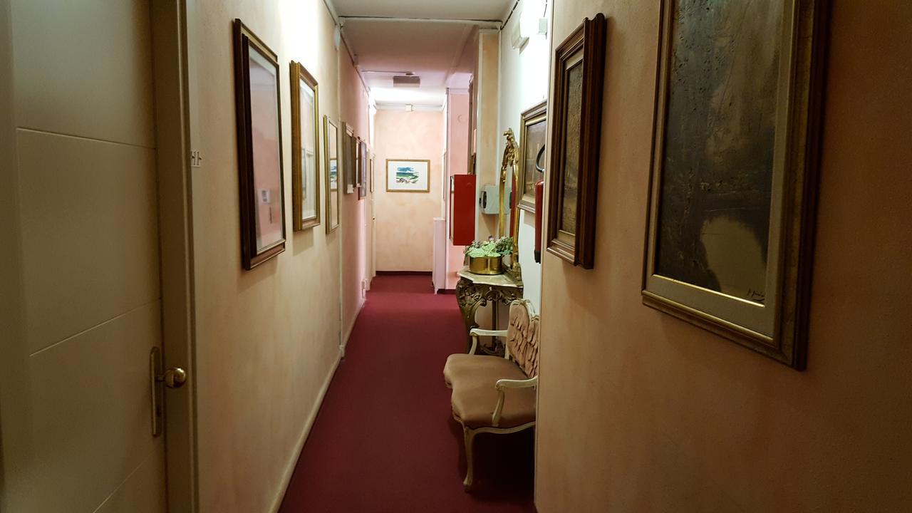 Hotel Royal Alessandria Luaran gambar